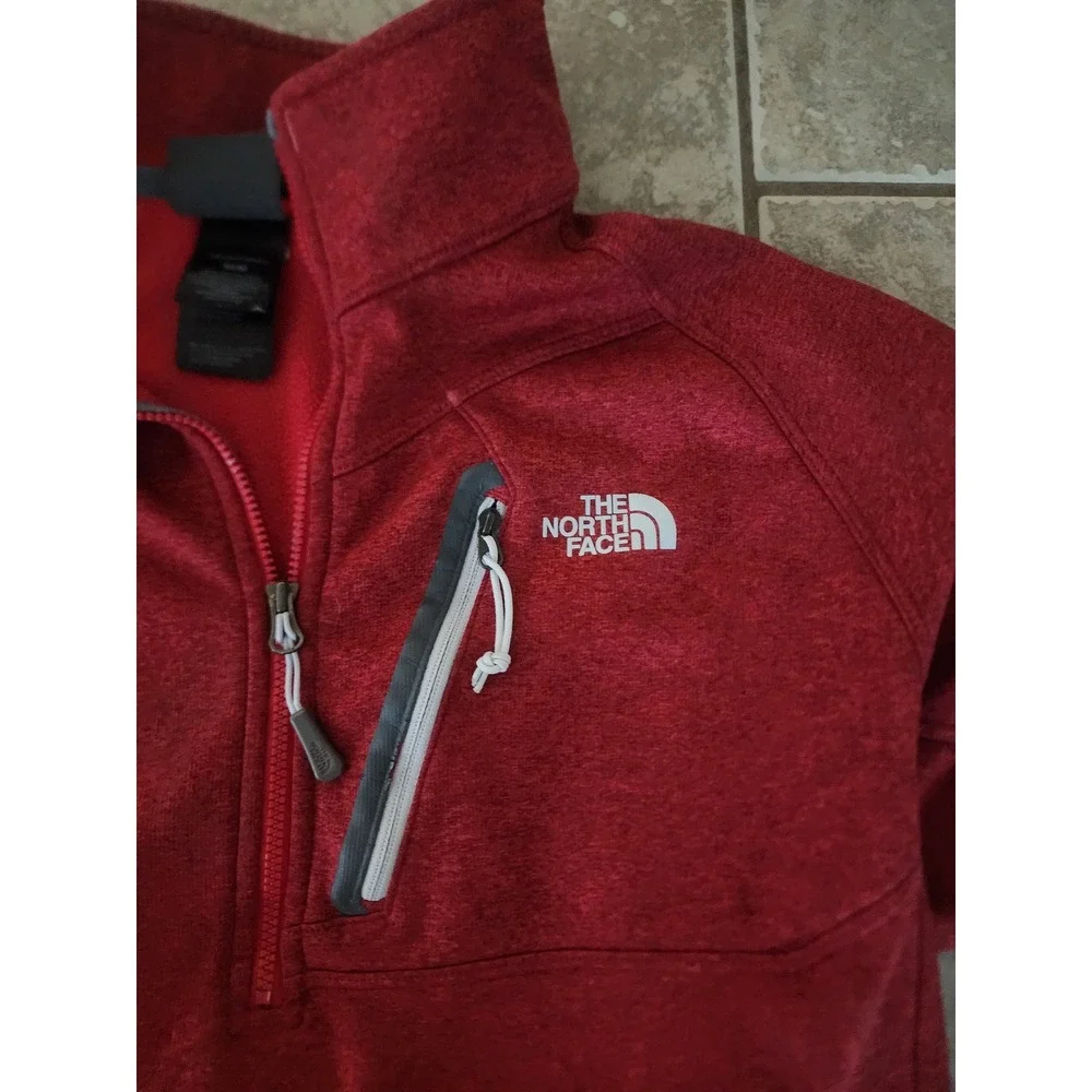 The North Face Mens Gordon Lyons Quarter Zip Fleece Pullover Red Heather Medium